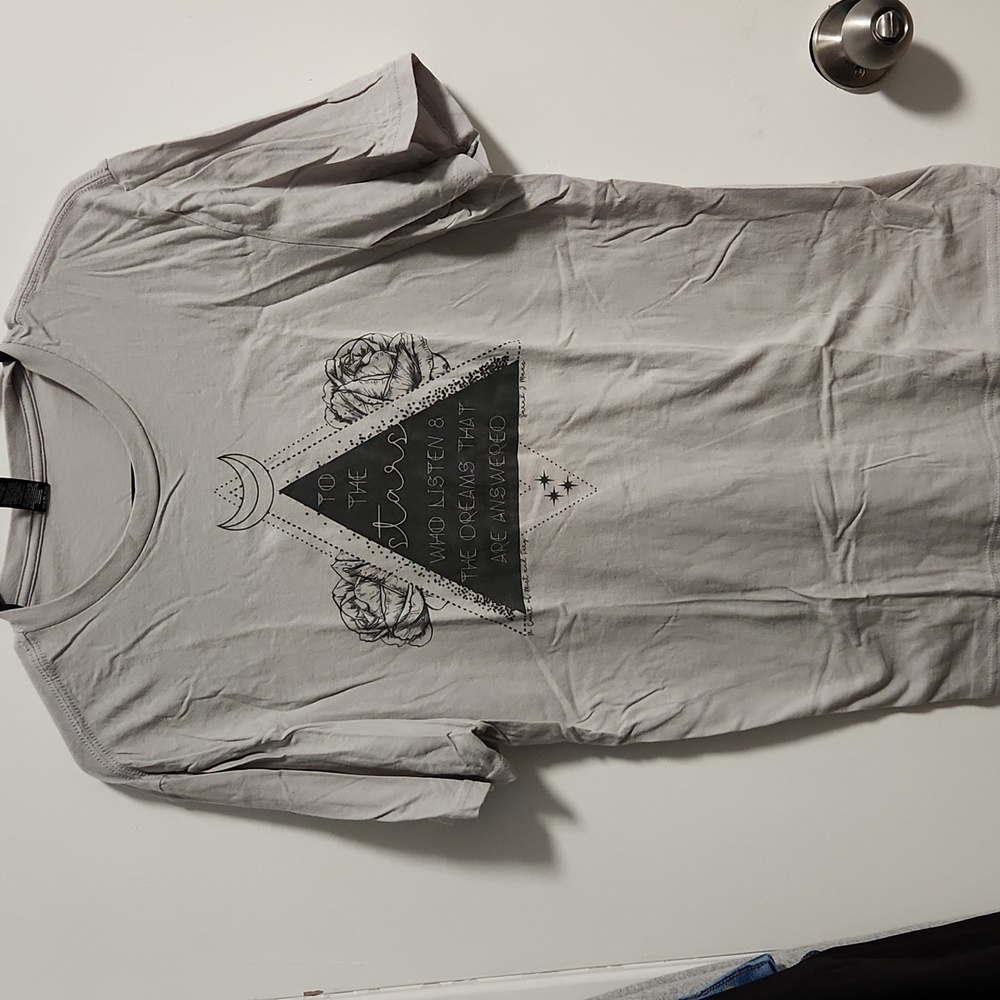 ACOTAR t-shirt